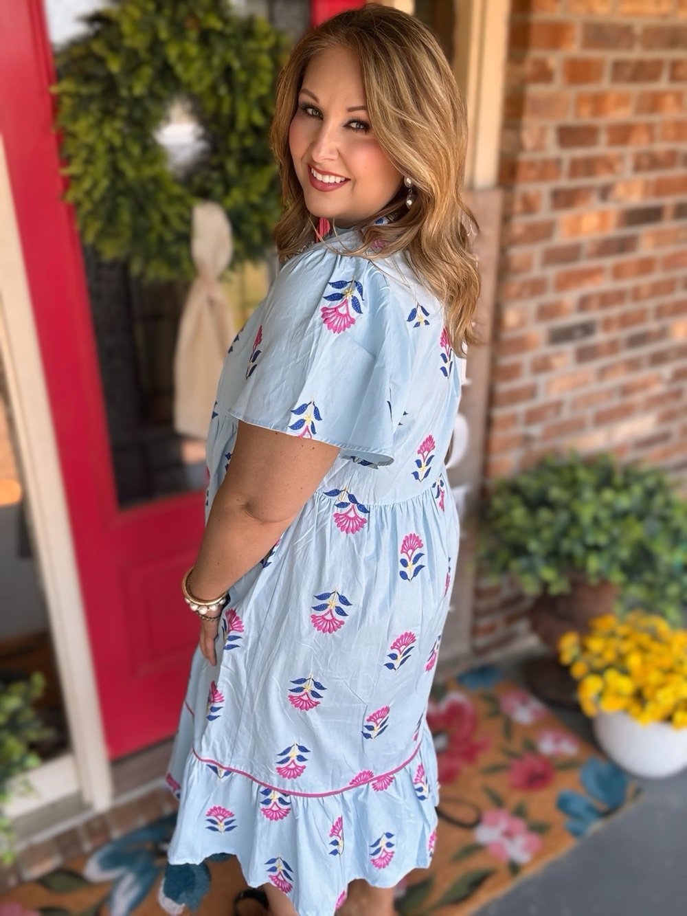 Umgee Light Blue Midi Dress with Pink & Navy Floral Embroidery size small - Picture 2 of 3